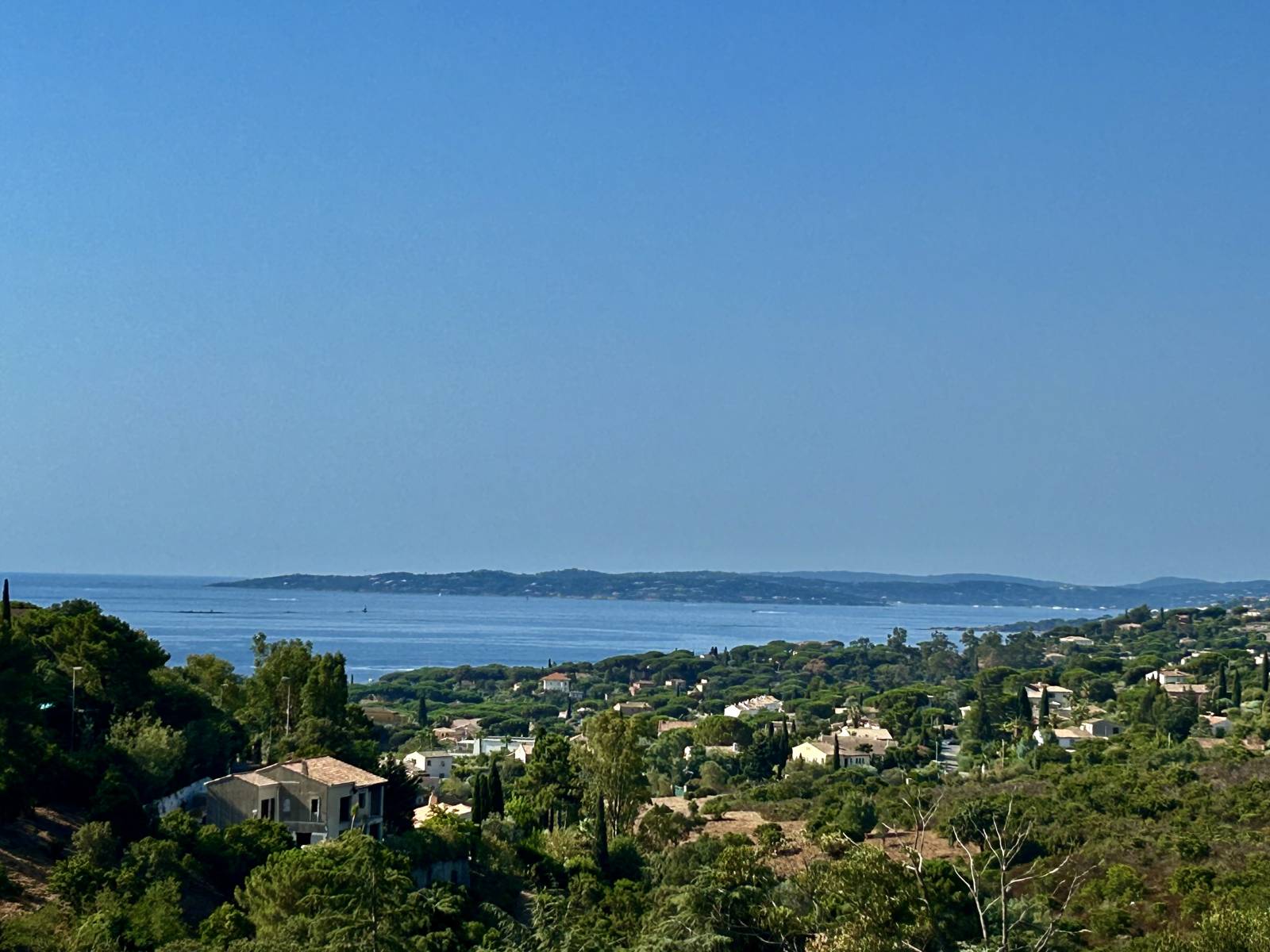 Villa rénovée 6 pièces Les Issambres vue mer 