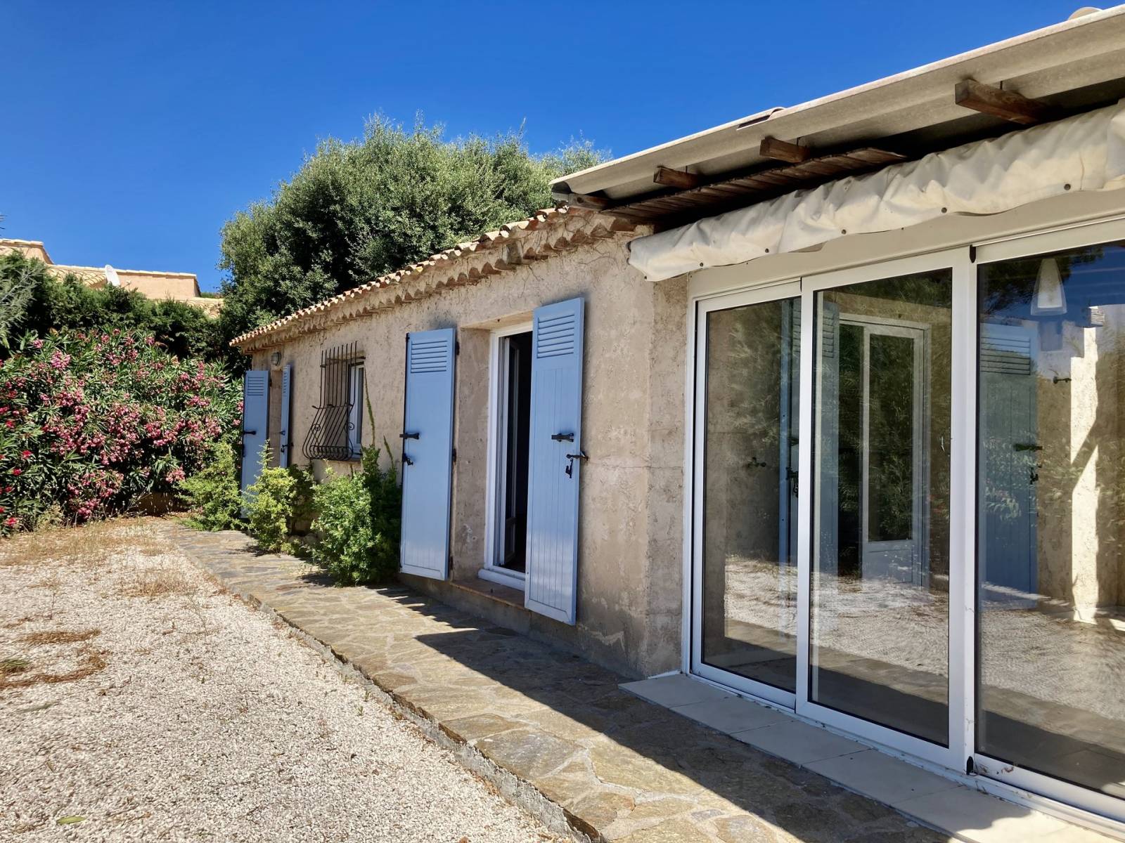 Maison A Renover Dans Le Var 83 Ventana Blog