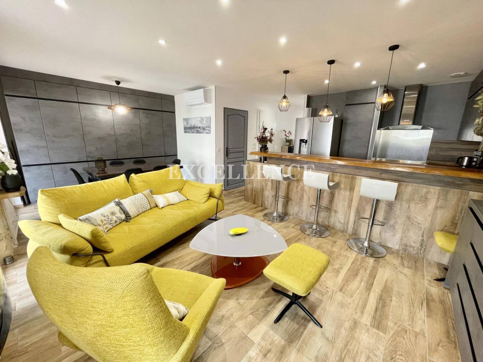 A vendre appartement 4 pièces au centre-ville de Ste Maxime