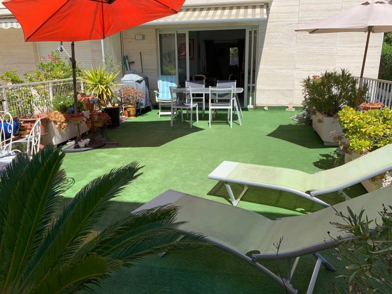 Appartement 1 chambre à l'achat sur Sainte Maxime dans le 83 avec terrasse