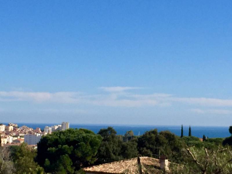 Prix d'un terrain à bâtir vue mer sur Sainte Maxime dans le Var