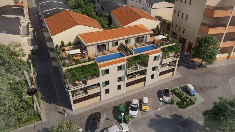 Appartement neuf sur les toits à la vente à Sainte Maxime avec piscine privative