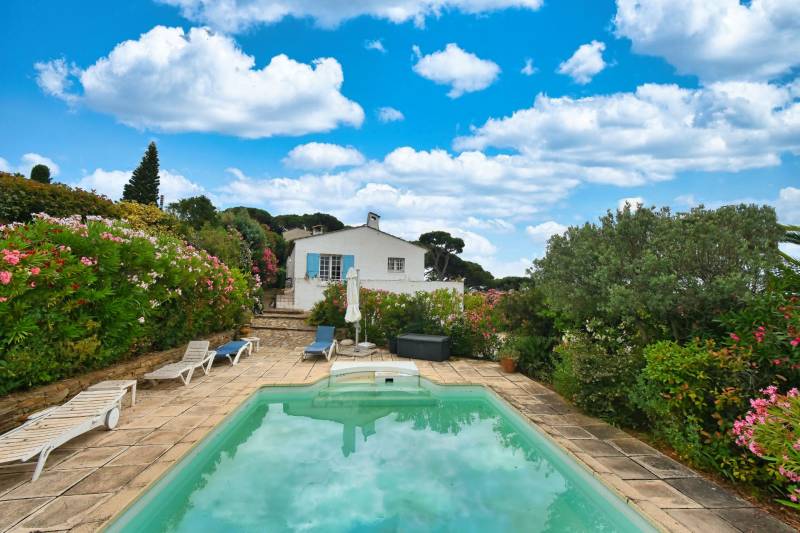 Villa 4 chambres avec piscine à Sainte Maxime le Sémaphore vue mer