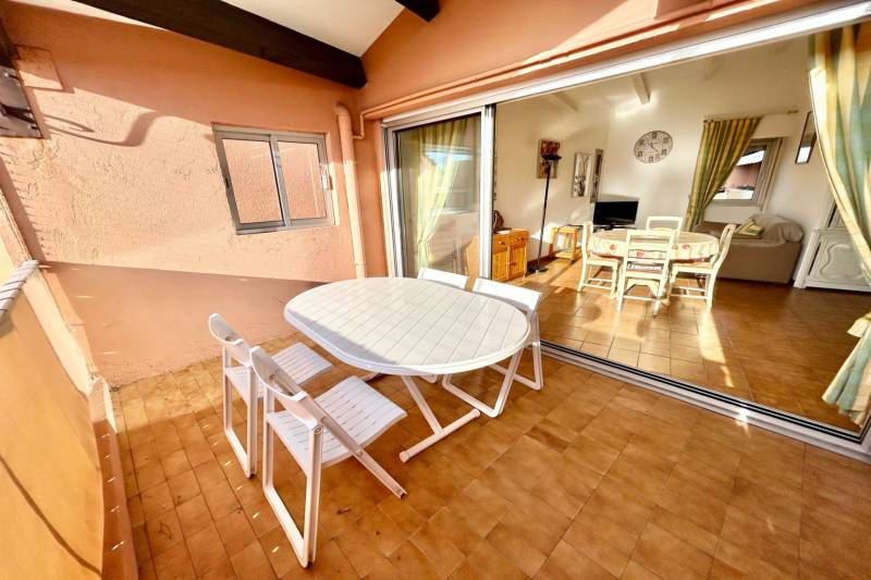 Appartement 3 pièces avec terrasse à la vente à Sainte Maxime au centre ville en dernier étage