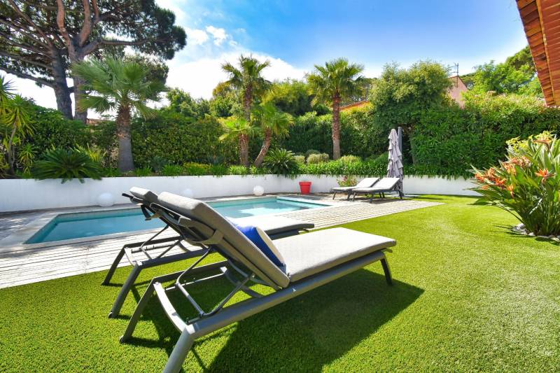 Villa récente 5 chambres à vendre à Sainte Maxime au Sémaphore 