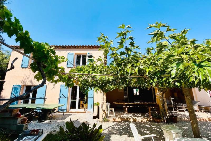 Villa 5 chambres à vendre sur Les Issambres plages à pied 