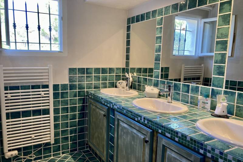 Villa 4 chambres avec piscine et 2 garages à Sainte Maxime La Croisette 