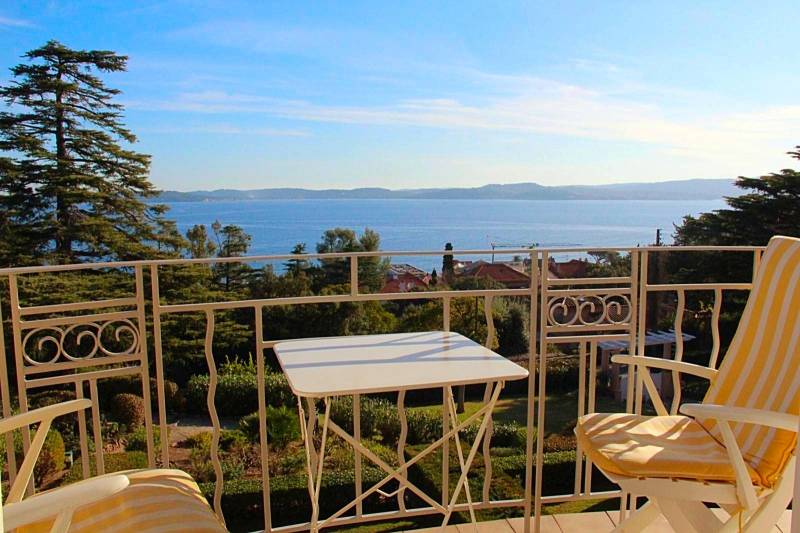 Appartement 3 pièces à vendre avec vue mer au centre de Sainte Maxime