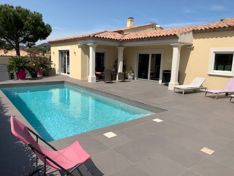 A vendre villa avec piscine à Sainte Maxime