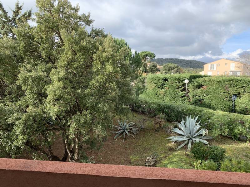 Appartement vue dégagée à la vente à Sainte Maxime