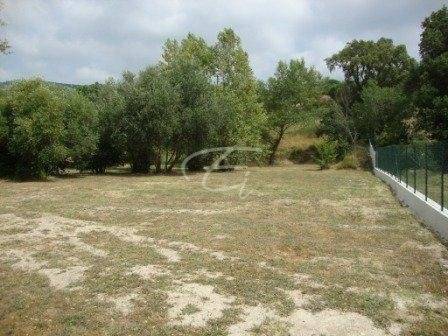 En vente terrain de 1000m² proche du village du Plan de la Tour