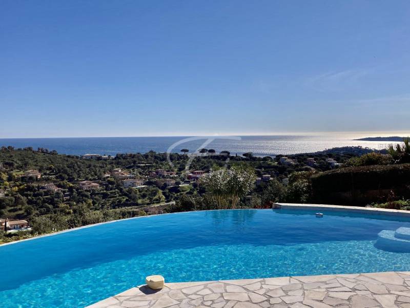 Vente villa vue mer panoramique Ste Maxime