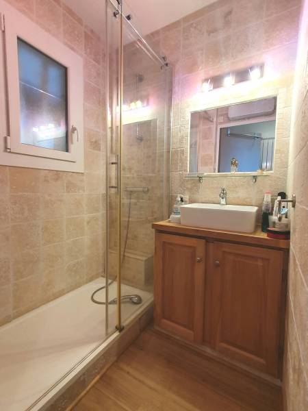 Appartement deux pièces vue mer aux Issambres dans le Var rénové, et au calme