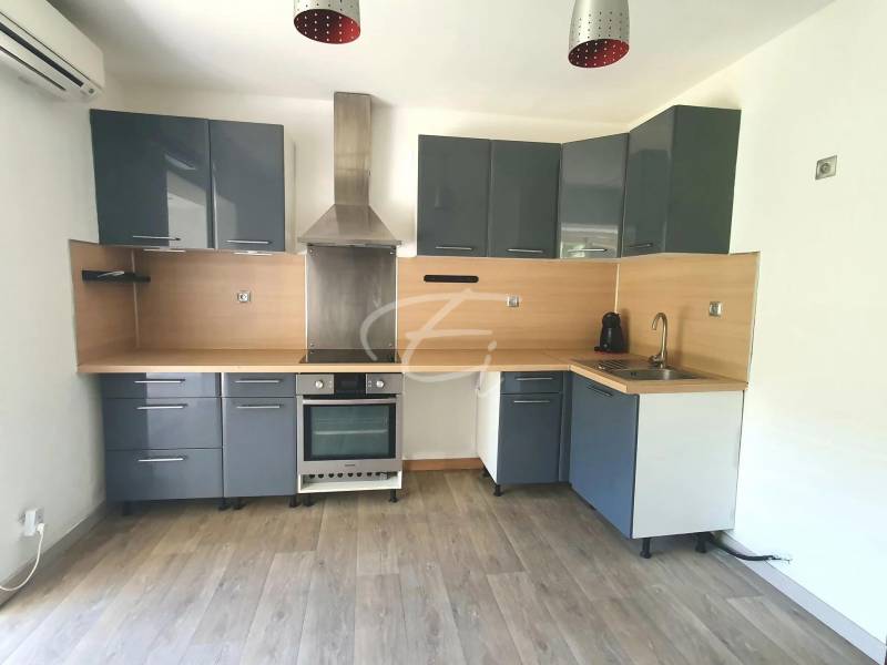 Studio avec place de parking privative à Sainte Maxime