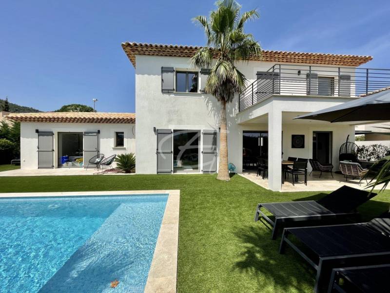 villa avec piscine à la vente Le Plan De La Tour