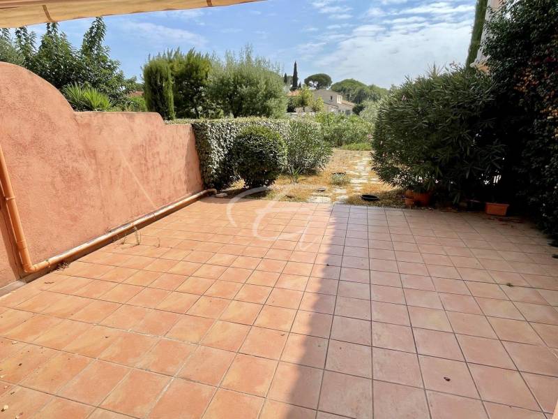 A vendre appartement bien agencé à Ste Maxime