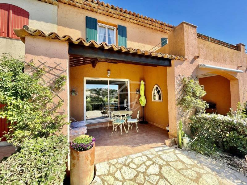 Mas deux chambres à vendre ste maxime