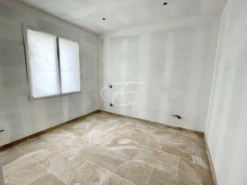 En vente villa neuve avec 3 chambres aux Issambres