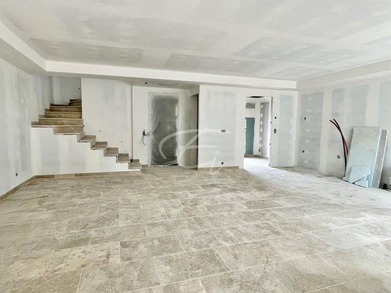 en vente villa avec piscine et garage aux Issambres