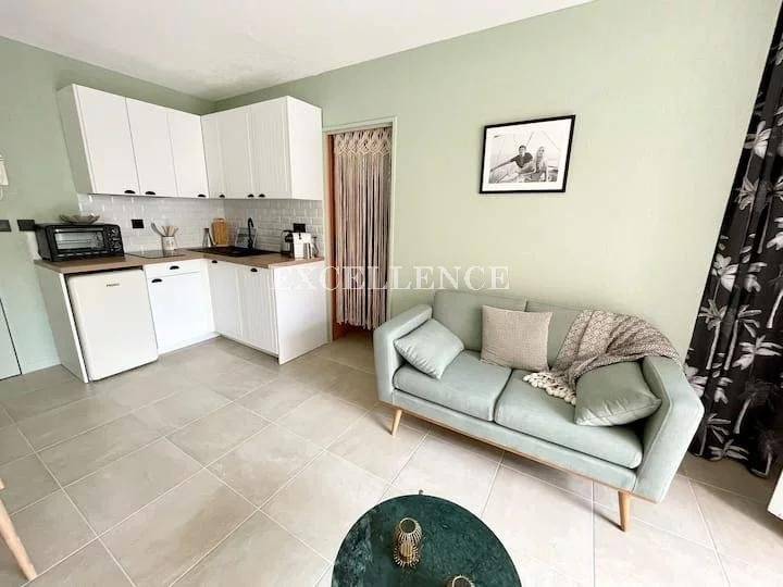 Appartement à louer avec terrasse et parking à Sainte Maxime