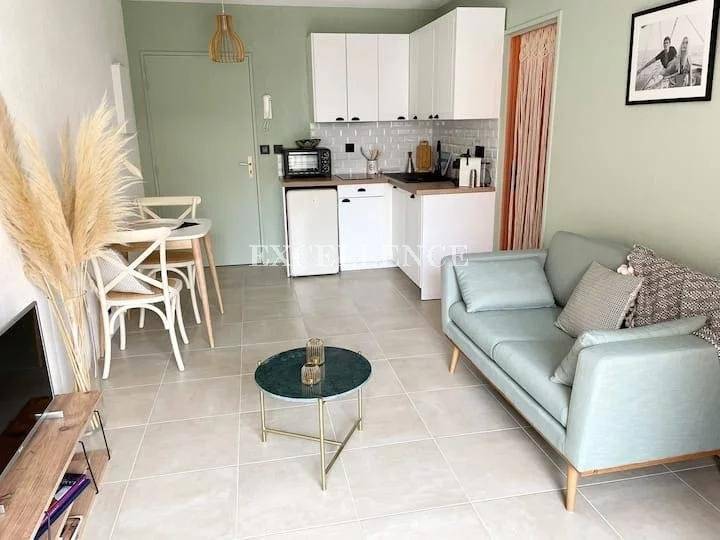 À louer en airbnb appartement cosy en hyper centre de Sainte Maxime