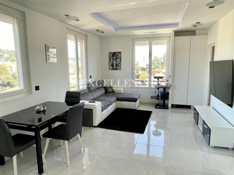 Beau 3 pièces à vendre au centre-ville de Ste Maxime