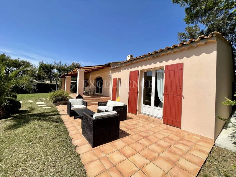 A vendre villa dans domaine fermé à Grimaud