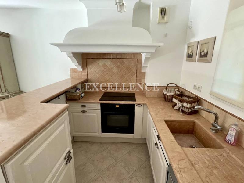 En vente appartement 2 pièces proche du centre-ville de Ste Maxime