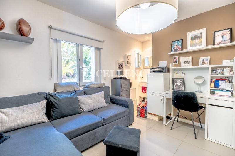 Villa à vendre avec 4 chambres proche du centre de Ste Maxime