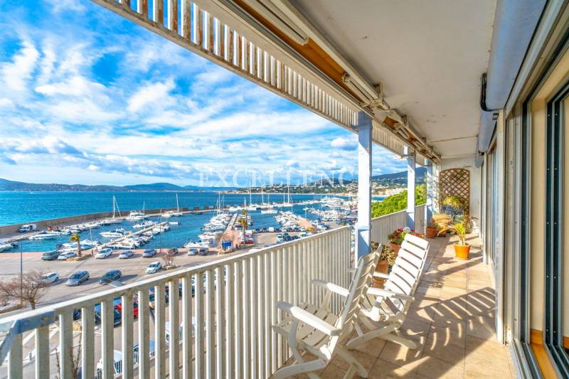 Appartement vue mer T3 en vente a ste maxime