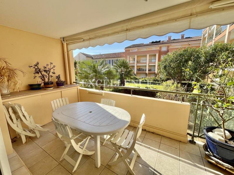 A vendre bel appartement 4 pièces au centre ville de Ste Maxime