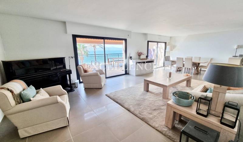 A vendre appartement 6 pièces avec vue mer sur Ste Maxime