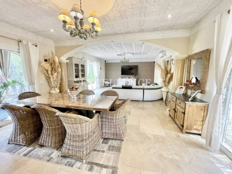 En vente au Plan de la Tour belle demeure avec du cachet