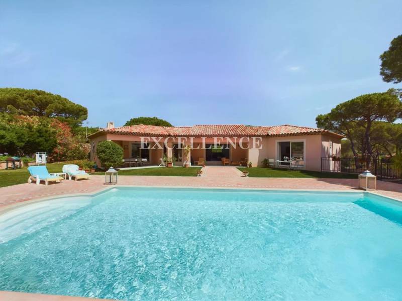 Magnifique villa 6 pièces avec piscine à vendre à Ste Maxime
