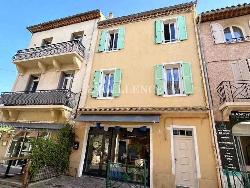 Maison de ville 6 pièces à vendre au coeur de Sainte Maxime
