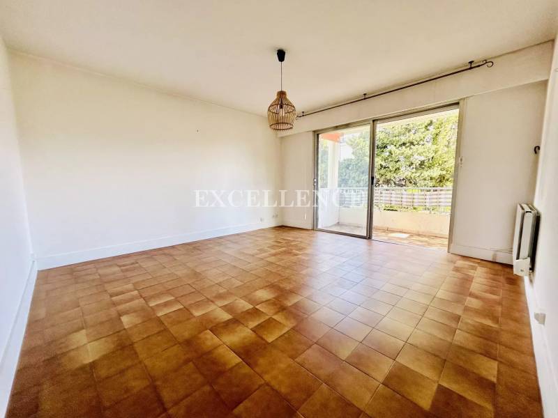 2 pièces avec terrasse et garage Sainte Maxime  